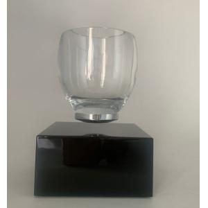 wireelss base rechargeable magnetic levitation cup glass X Zero Gravity