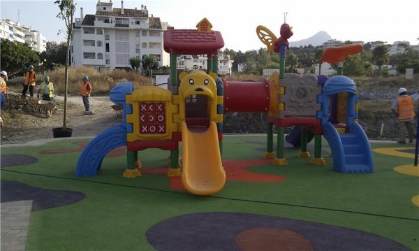 High Performance Interlocking Playground Mats For Outdoor Sports Court