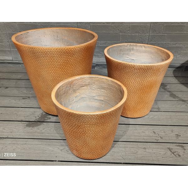 Minic Woven Fabrics Warm Earthy Brown Tone Textured Dotted Pattern Round Fiber Clay Pot