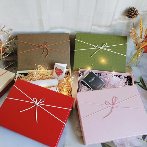 Colorful Gift Boxes With Lids Suitable For Cosmetics And Clothing Custom Gift