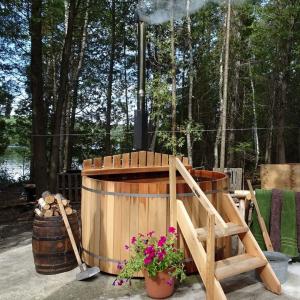 China Cedar Wood Hot Tub Steam Sauna Room With Wood Burning Stove on sale