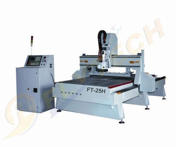 Quality Woodworking CNC Router with ATC function with vaccum table NK200 control system for sale
