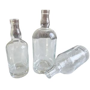 Clear Glass 750ml Bottle for Spirits Brandy Gin Rum Tequila and Vodka in Glass