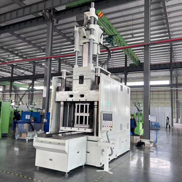 Customized Large Size Vertical Injection Molding Machine 250 Tons