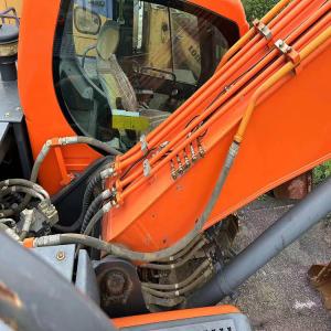 Medium Used Digger Doosan Crawler Excavator with Original Hydraulic Valve in