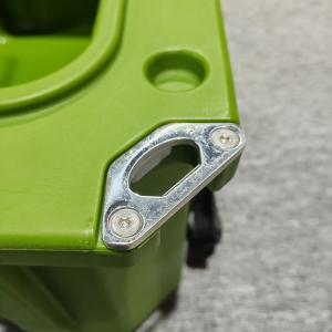 Convenient Chopsticks/Spoon Storage on Car Roof Racks with Heavy Duty Tool Box