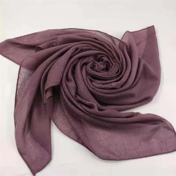 2021 Factory Directly Supply Latest Beautiful Design Voile Fabric Jacquard Scarf Dyed Plain Muslim Women Malaysia