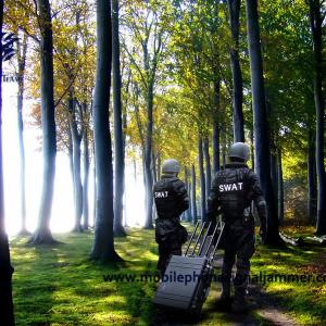 Portable Bomb 3G 4G Cell Phone Signal Jammer 330W With DDS Convoy Jamming System