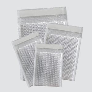 White Plastic Pearlescent Film Bubble Mailing Bag Self-Adhesive Waterproof