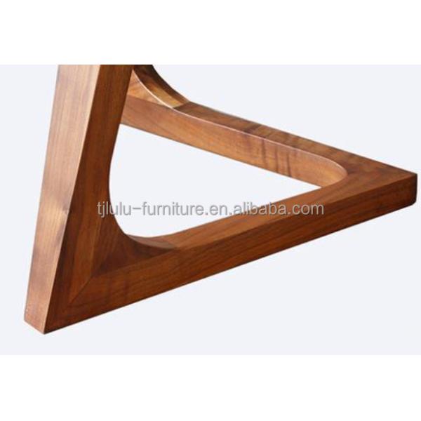 Nitrolacquer Finish Nordic Style Solid Wood Dining Table Set with NO Folded Design and Dining Room Furniture