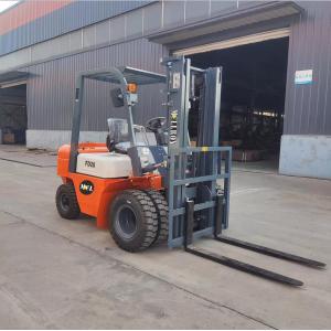 40KW Mini Forklift Truck , Small Warehouse Forklift 2000kg Loading Capacity