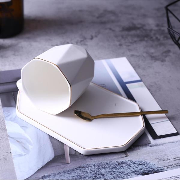Creative Geometric-shaped Gilded Ceramic Cups Office Coffee Cups Simple Black And White Mugs And Saucers Afternoon Flower Tea Cups And Saucers