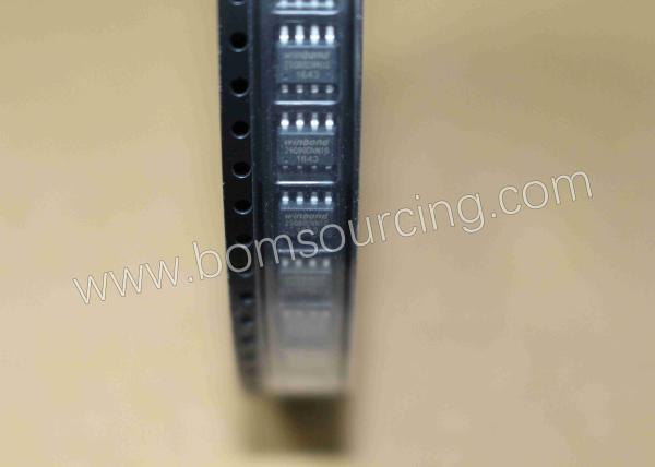 Quality Non Volatile 3V 8M-BIT Serial Flash Memory W25Q80DVSNIG With Dual / Quad SPI for sale