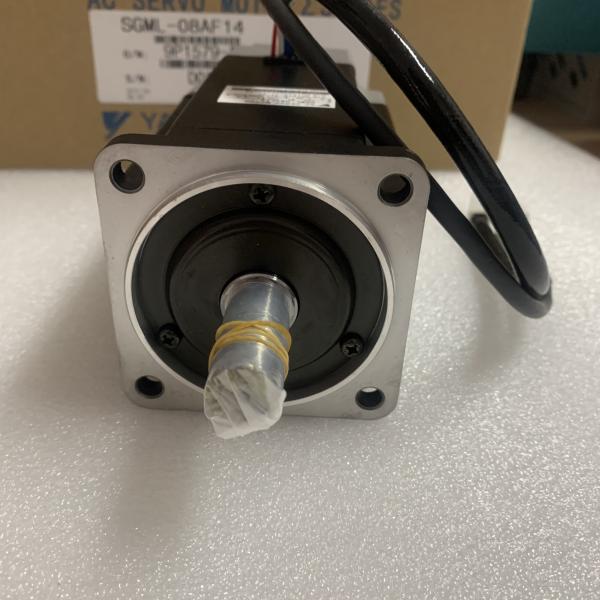 Yaskawa SGML-08AF14 AC SERVO MOTOR 4.4A 750W 3000RPM 200V NEW