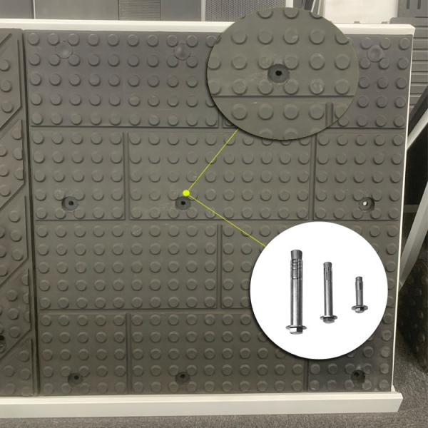 Black Horse Thick Rubber Stall Mats Thickness 26mm Shock Resistant