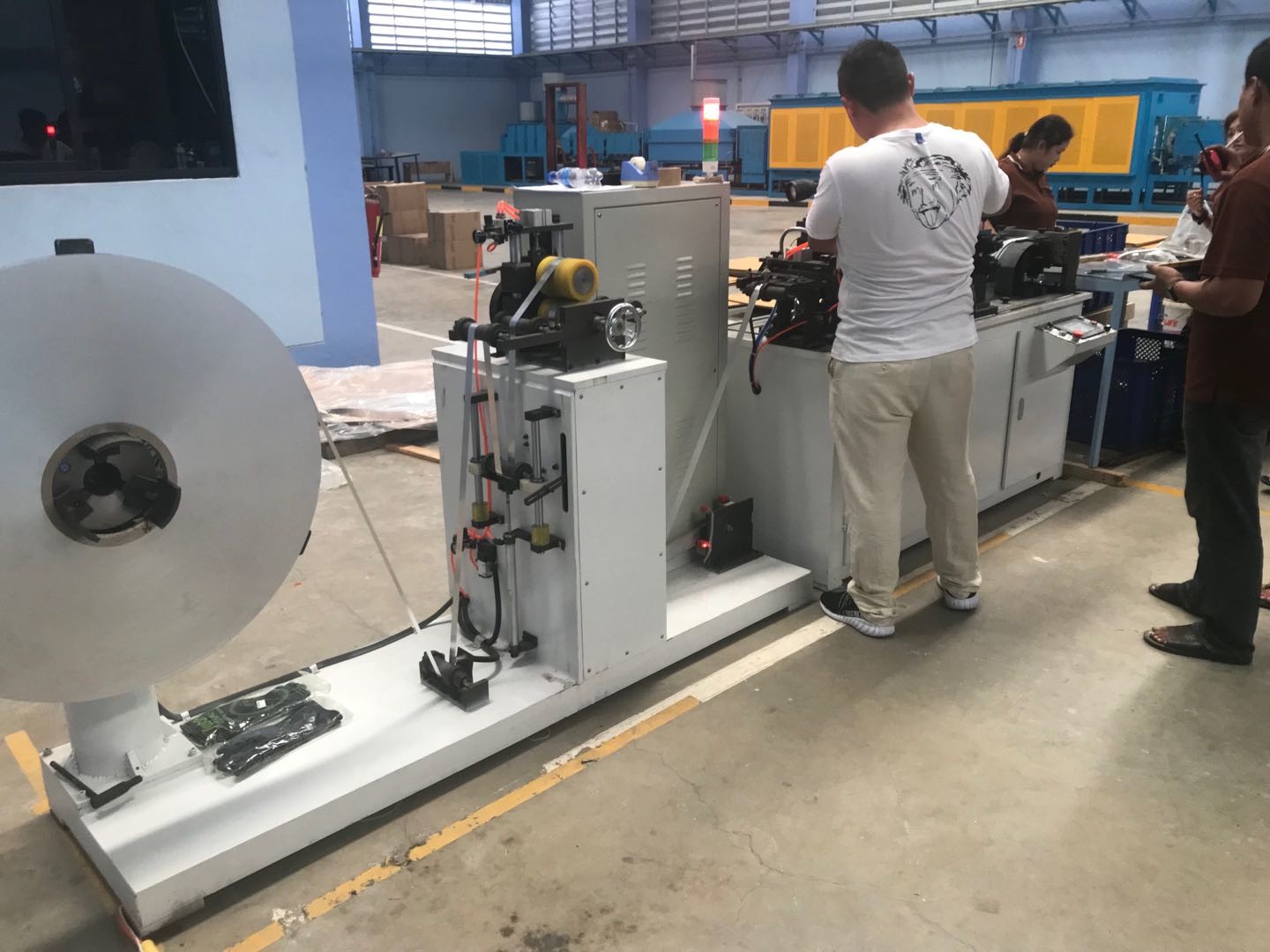 0..8Mpa 220V Aluminium Fin Press Machine , Flat Fin Machine Multi Hobs