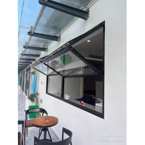 Deep-Reveal Folding Window Architecture Emphasizing Desert Landscape Drama and