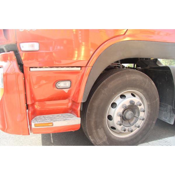 8.9 L Emission Dongfeng 340hp Prime Mover 6*2 Tractor Head for Commercial Truck Trailers