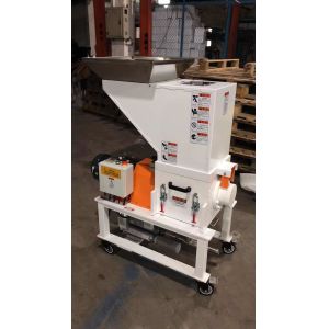 Wholesale China Low Speed Crusher/Grinder/ granulator for plastic waste recycle factory price fast delivery from china suppliers