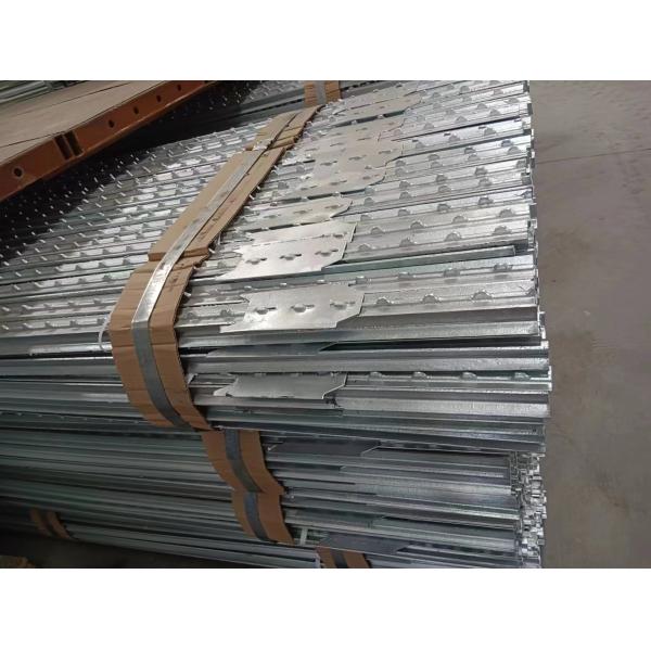 Q215 Rust Resistant Silver / Black Steel T Fence Posts 1.4 - 2.04 kg/m