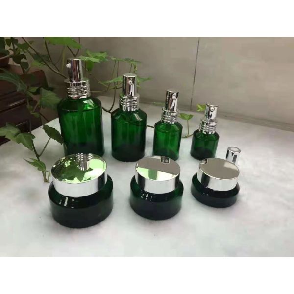 Quality 15ml 30ml 100ml  Sloping Shoulder Glass bottle Jar Set Various color with dropper pump and screw cap for sale