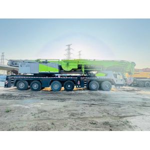 2019 Zoomlion ZAT3000 Used Crane Has An 80m Boom, An 18m Jib, And A 140-Ton