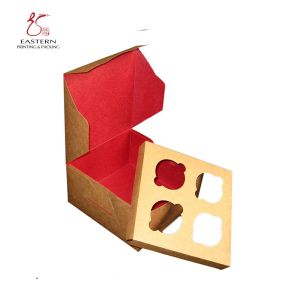 Folding 350gsm 4 Cupcake Paper Box , Kraft Paper Cupcake Boxes 8*8*4 Inch