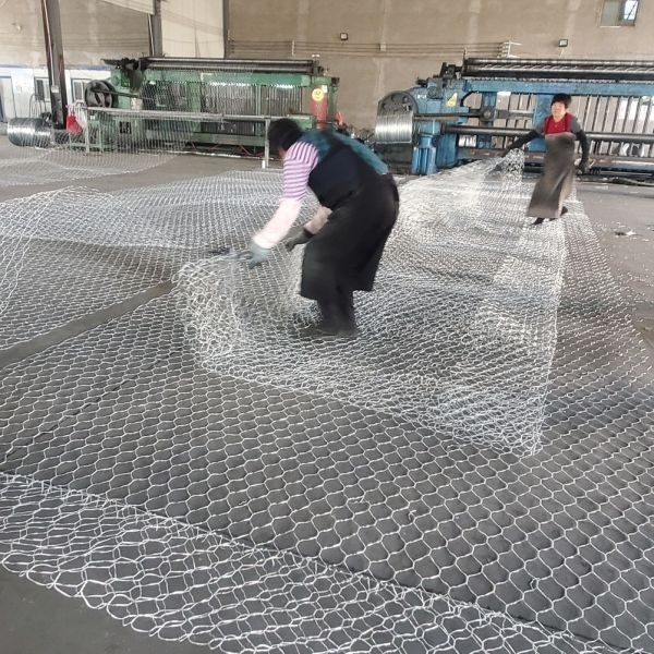 Quality 275g Zinc Coated Wire Mesh Gabion Box Hexagonal Double Twisted for sale