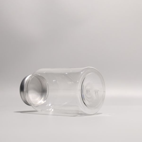 Quality 500ml Crystal Clear Transparent PET Plastic Bottles with Screw Lids for sale