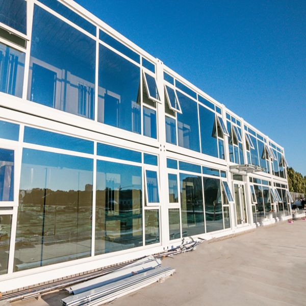 Customized Color Flat Pack Container 3 Bedroom Prefab House with Customized