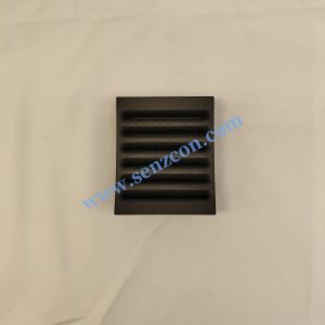 The factory customizes black pulp molding bases for high-quality essence liquids