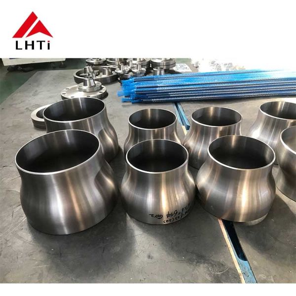 Custom Titanium Flanges Engineered for Extreme Industrial Challenges | flat