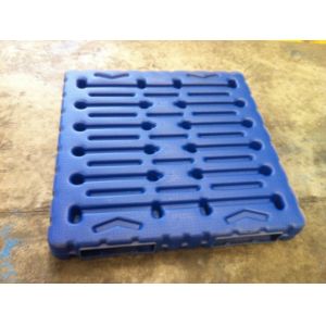 Plastic blowing machine blow molding pallet