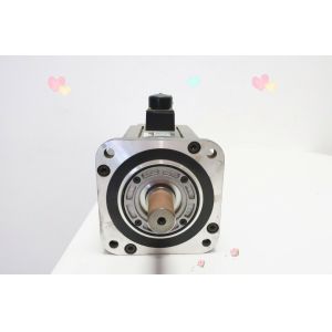 Yaskawa SGMG-55A2AAB AC Servo Motor 32.8A 5.5KW 1500RPM 200V NEW