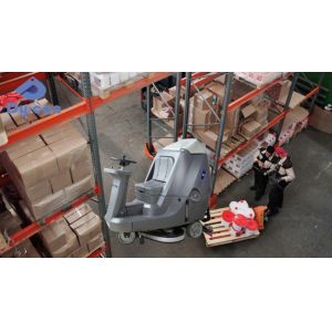 Large Long Range Ride On Floor Scrubber For Warehouse Cleaning