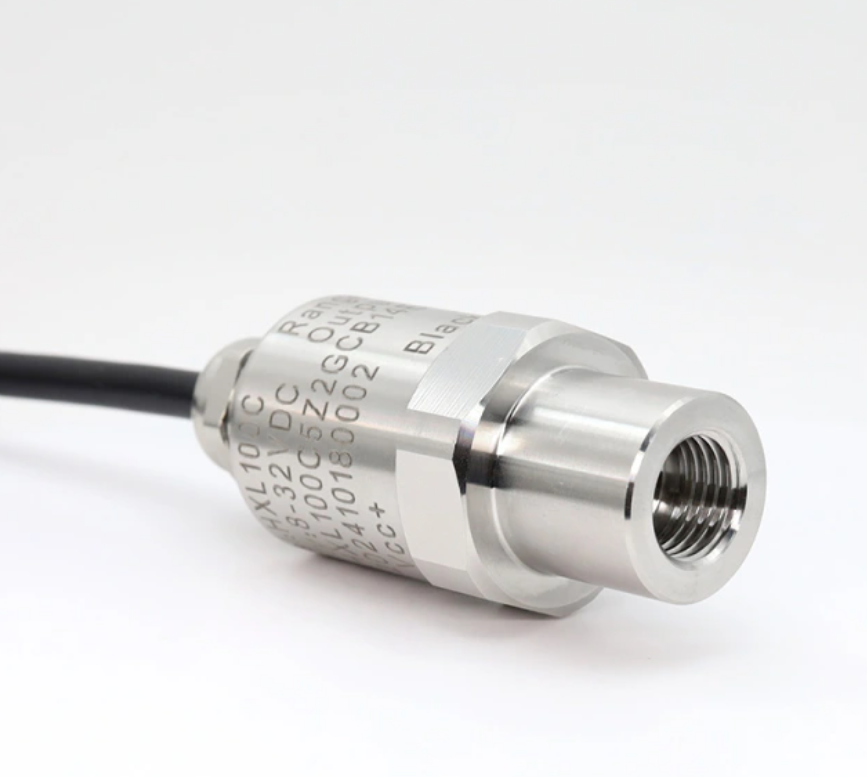 China IP65 IP67 Protected Air Compressor Pressure Sensor with Multiple Signal Outputs and Overload Resistance on sale