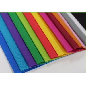 Colored PP Spunbond Nonwoven Fabric , 100% Polypropylene Non Woven Cloth