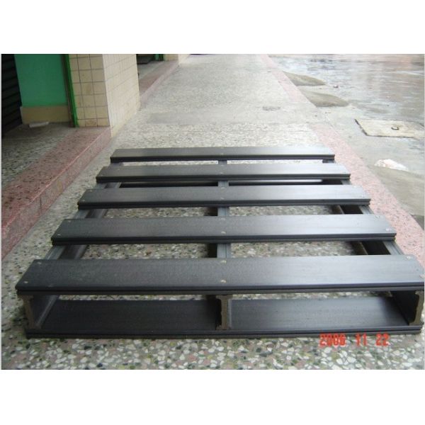 Grey WPC Wood Plastic Composite Pallet Anti-Corrosion for Shipment