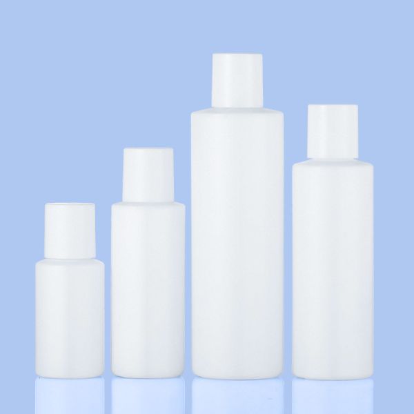 Quality squeezable Screw Cap Plastic Bottle 1L capacity refillable reusable for sale