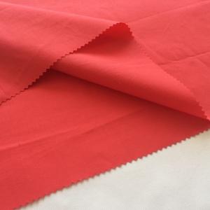 China Woven Poplin Fabric 45*45 TC Plain1/1 Polyester Cotton Blend Fabric For Shirts on sale