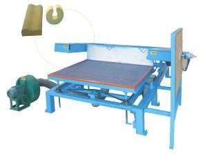 3.8 Kw Polyurethane Foam Crushing Cutting Machine For Special Shaped Slicing