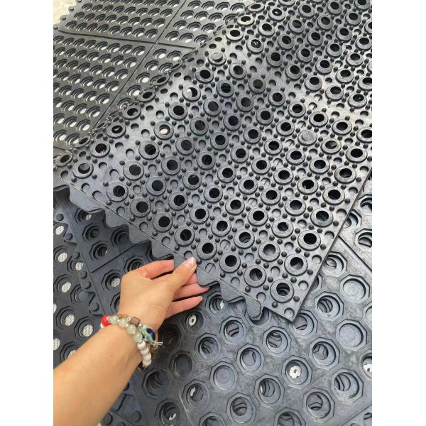 Quality Anti-Static Rubber Hole Mat  Static Dissipative Rubber Mat Punctured Anti-Static Rubber Mat for sale