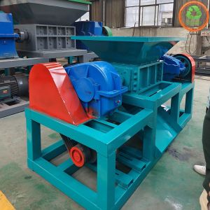 Wholesale 15-24RPM Dual Shaft Double Motor Shredder for Scrap Heavy Melting Waste PVC HDPE PP PET from china suppliers