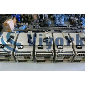 3 Phase SGDB 1AADGY68 900W Yaskawa Industrial Servo Drives 10 AMP