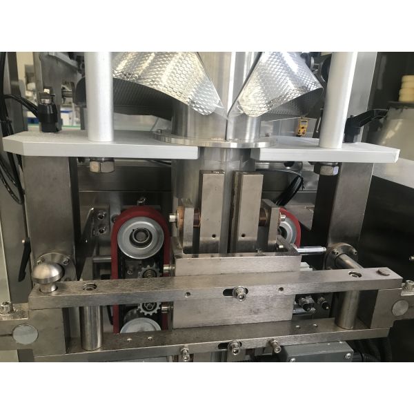 Auger / Screw Measuring Pillow Packing Machine , Electric Coffee Powder Packing Machine