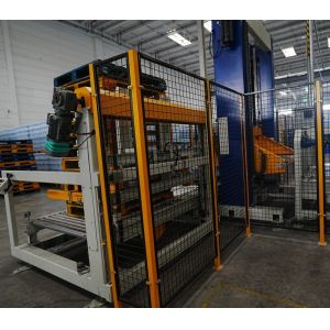 Double-Lane Gantry Robot Palletizer For 42,000 BPH Bottled Water Production Line
