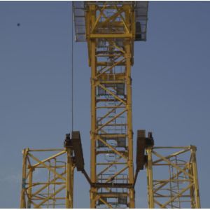 25 Ton Self Building Tower Crane With Chassis Mobile