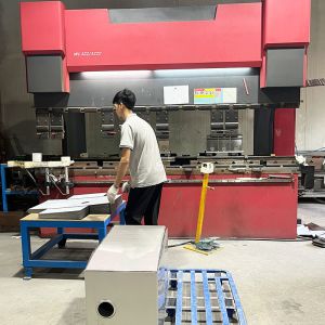 Stainless Steel Sheet Bending Machine For Sinks In Commercial Kitchens And