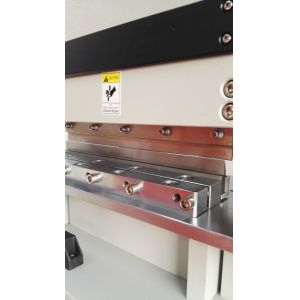 2.0mm Metal PCB Separator Machine PCB Boards Cutter With Two Sharp Linear Blades