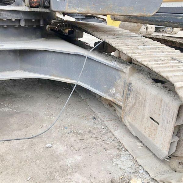 27 Ton Hitachi ZX270 Crawler Excavator in Shanghai with Original Hydraulic Cylinder